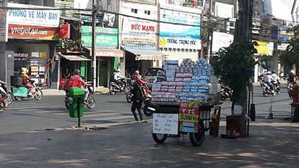 Khăn ướt giá rẻ, hiểm họa khôn lường